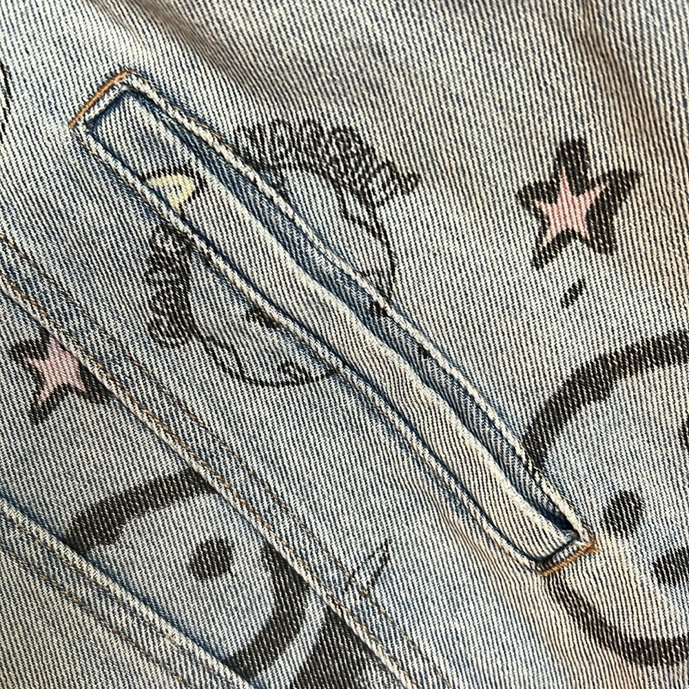 WILD FABLE Wild Graffiti Jean Jacket - Picture 9 of 16